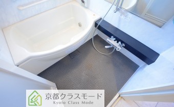 シェル型の浴槽