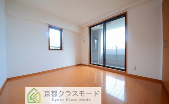 洋室8.8帖