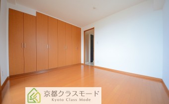 洋室8.8帖・別アングル