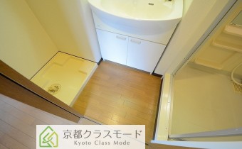 ※室内写真は同マンション内・別タイプの参考画像となります。