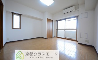 ※室内写真は同マンション内・別タイプの参考画像となります。