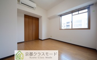 ※室内写真は同マンション内・別タイプの参考画像となります。