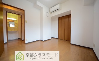 ※室内写真は同マンション内・別タイプの参考画像となります。