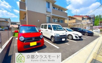 敷地内ガレージ