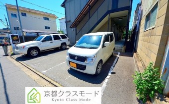 敷地内ガレージ