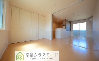 広々室内に人気のカウンターキッチン♪