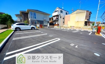 敷地内ガレージ