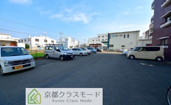 敷地内ガレージ