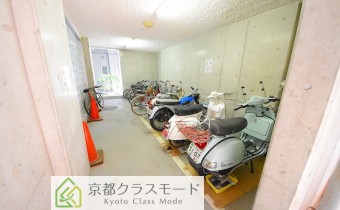 バイク置き場