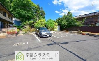 敷地内ガレージ