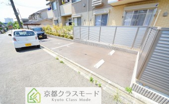 敷地内ガレージ