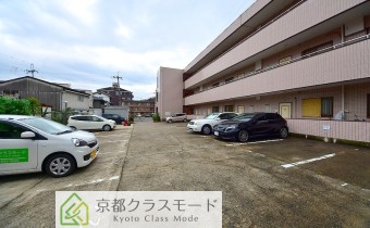 敷地内ガレージ