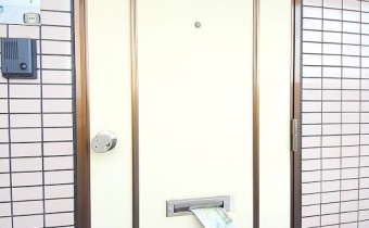 玄関ドア