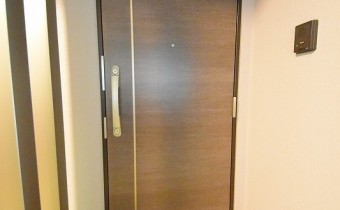 玄関ドア