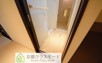 脱衣所　　※写真は101号室のものです