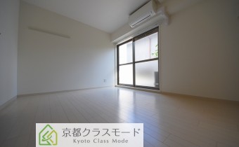 洋室　　※写真は101号室のものです