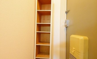 シューズBOX　※室内写真は106号のものです