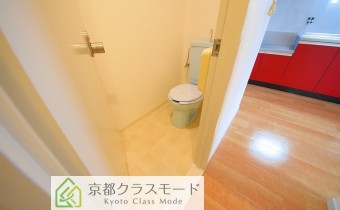 トイレ　※室内写真は106号のものです
