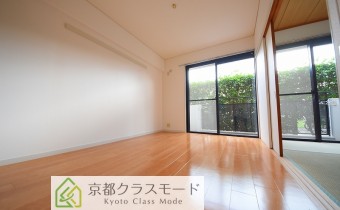 洋6帖　※室内写真は106号のものです
