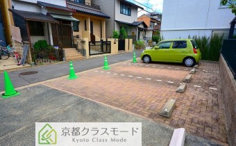 敷地内ガレージ