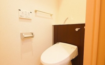 ウォシュレットトイレ・別アングル