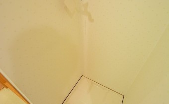 ※室内写真は同マンション内の別タイプのお部屋になります。