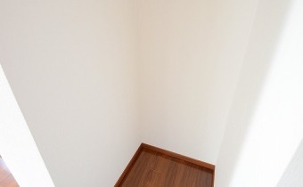 冷蔵庫置き場