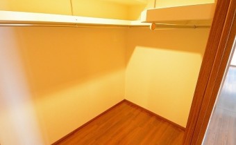 ウォークインクローゼット①・別アングル