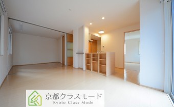 LDK12.7帖＋洋室5帖