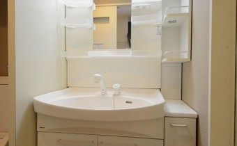 ※室内写真は同マンション内・別タイプの参考画像となります。