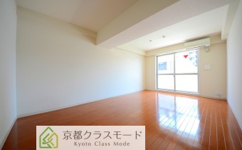 ※室内写真は同マンション内・別タイプの参考画像となります。