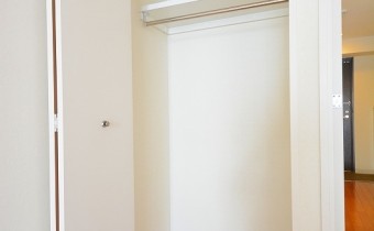 ※室内写真は同マンション内・別タイプの参考画像となります。