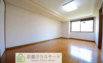 洋室8帖・別アングル