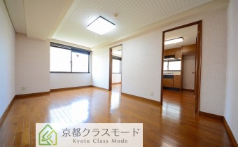 洋室8帖・別アングル