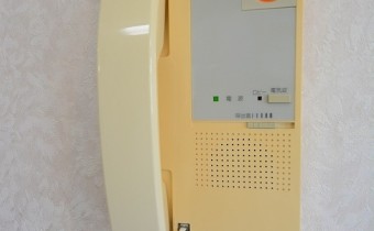 インターホン
