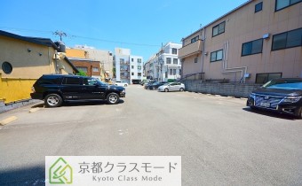 敷地内ガレージ