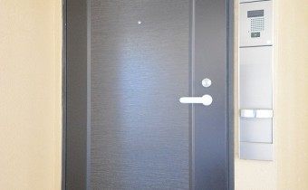 玄関ドア