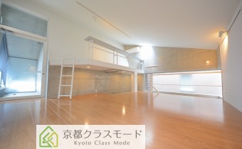 洋室17帖