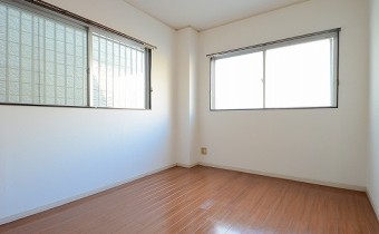Room6