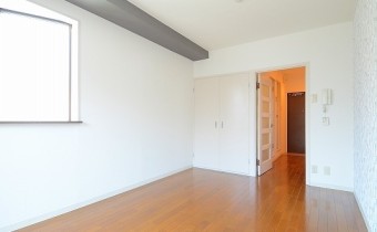 洋室7帖・別アングル
