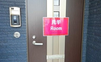 玄関ドア