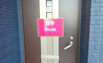玄関ドア