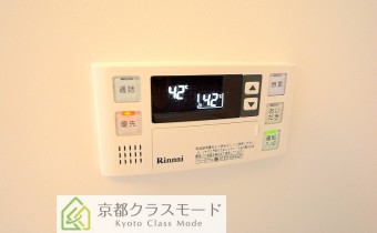 追い焚き機能付バス　＊画像は同タイプ301号室の画像です。