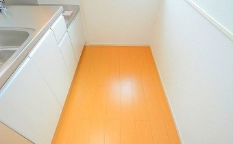 キッチンスペース　＊画像は同タイプ301号室の画像です。