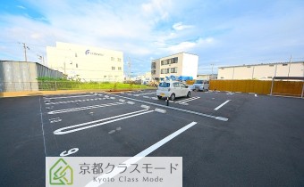 敷地内ガレージ