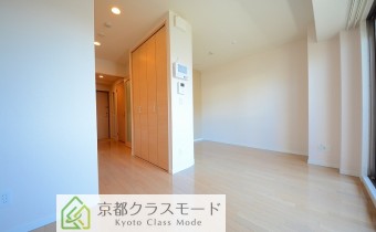 Room7.1