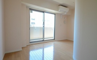 Room7.1