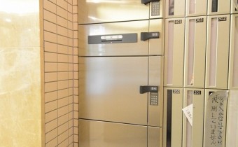 宅配ボックス