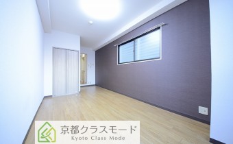 ※室内写真は同マンション内の307号室のものです。