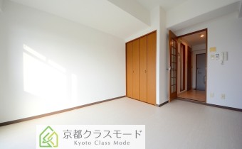 ※室内写真は同マンション内・別タイプの参考画像となります。
